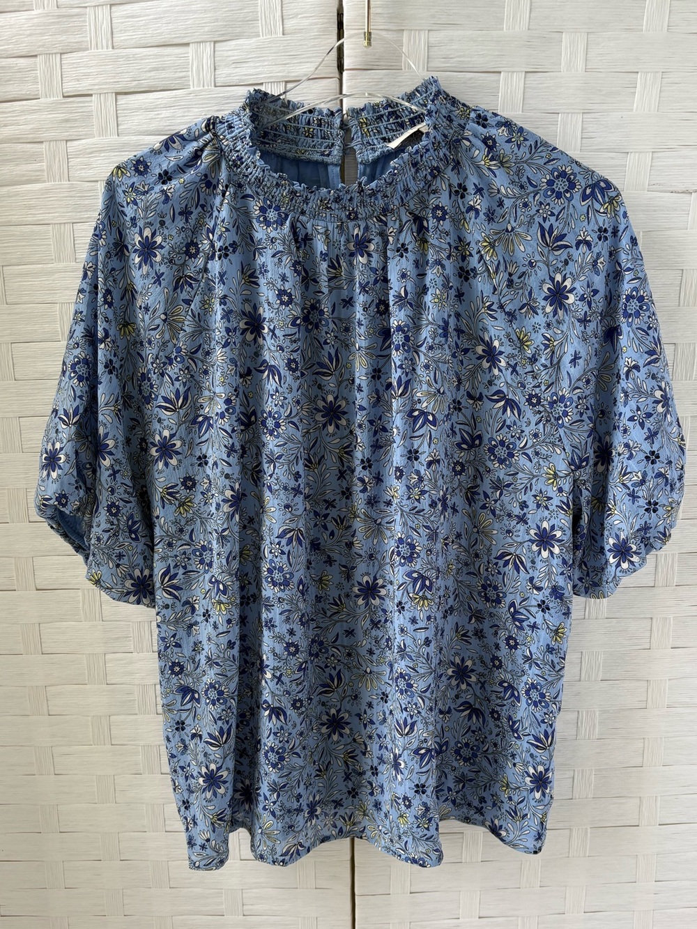 LOFT XL Light Blue Floral Smocked Neck Floral Blouse Puff Sleeves Career Lined